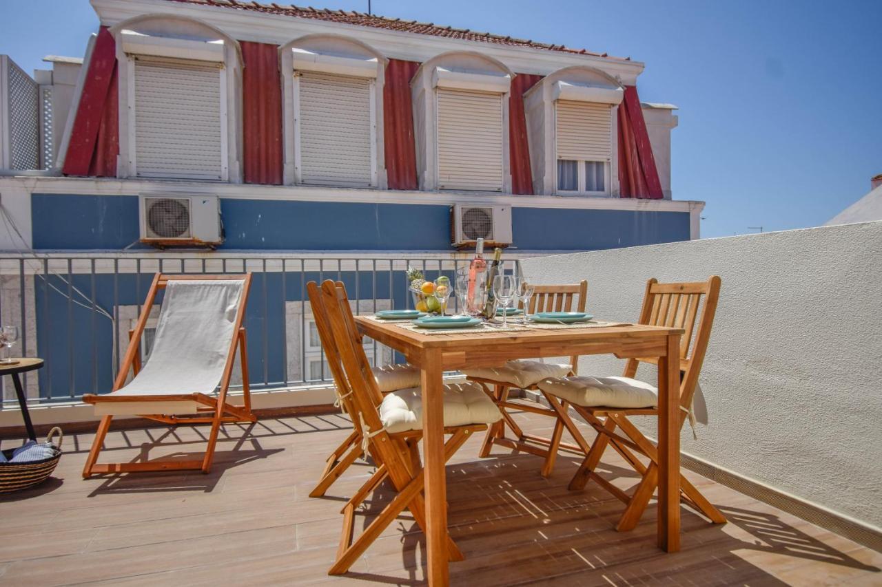 Central & Stylish 2 Bedroom Apartment W/ Balcony Κασκαΐς Εξωτερικό φωτογραφία