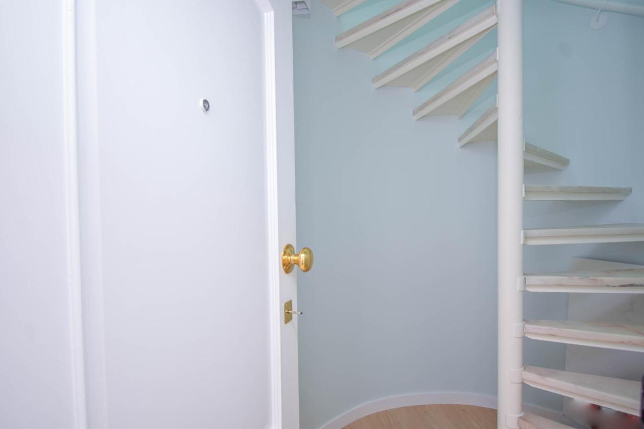 Central & Stylish 2 Bedroom Apartment W/ Balcony Κασκαΐς Εξωτερικό φωτογραφία