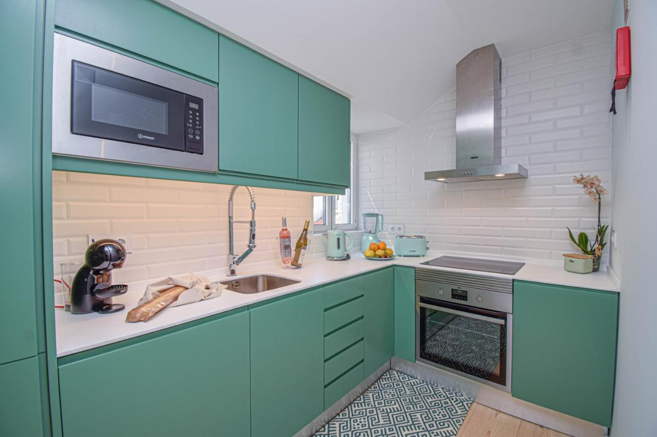 Central & Stylish 2 Bedroom Apartment W/ Balcony Κασκαΐς Εξωτερικό φωτογραφία