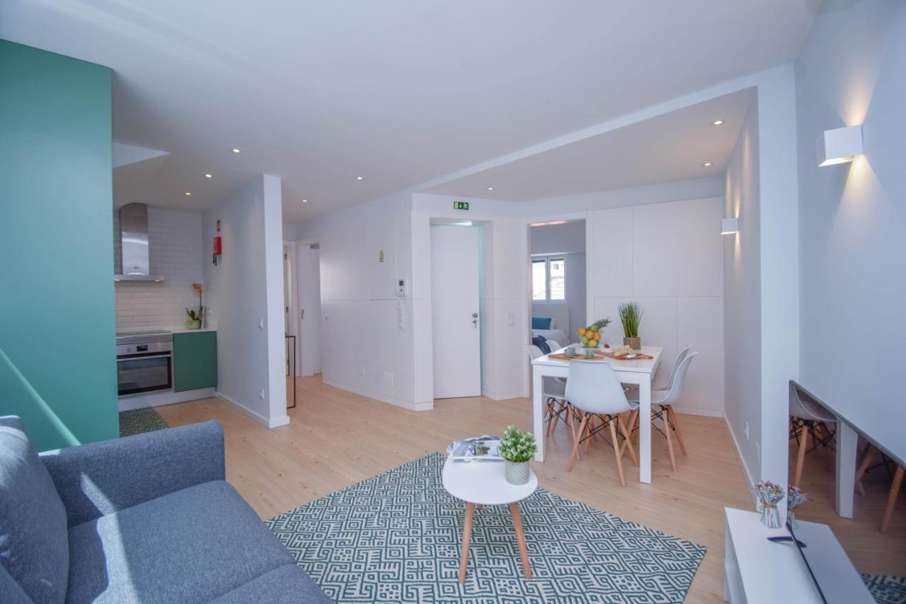 Central & Stylish 2 Bedroom Apartment W/ Balcony Κασκαΐς Εξωτερικό φωτογραφία