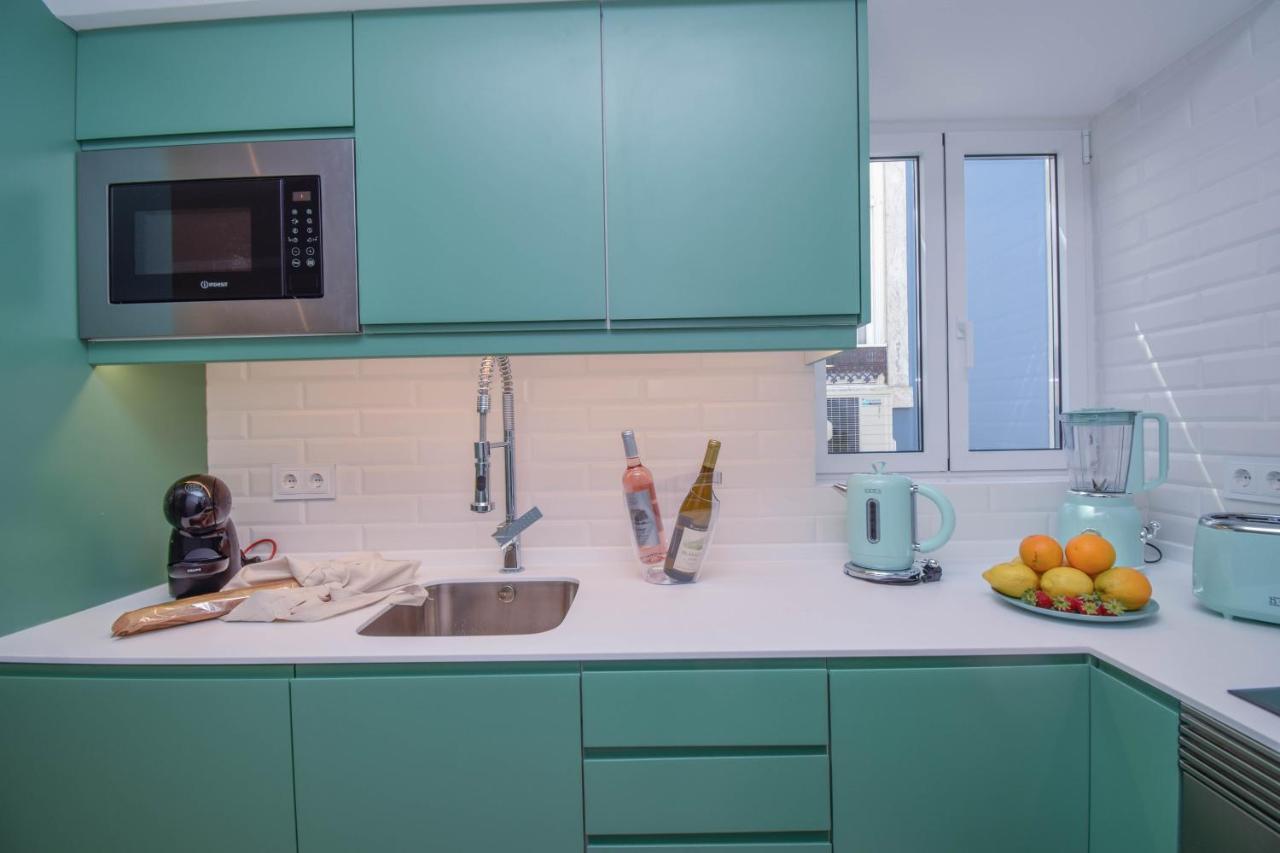 Central & Stylish 2 Bedroom Apartment W/ Balcony Κασκαΐς Εξωτερικό φωτογραφία