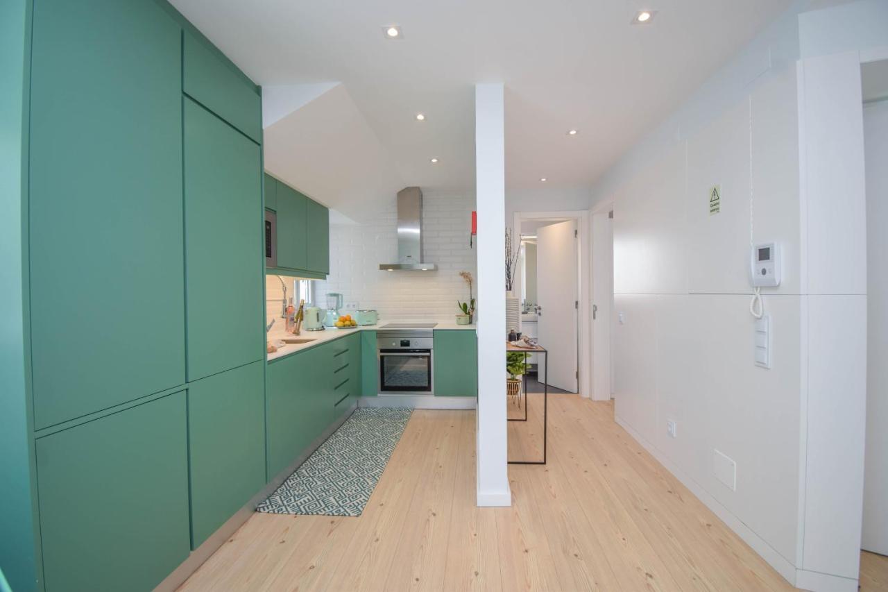 Central & Stylish 2 Bedroom Apartment W/ Balcony Κασκαΐς Εξωτερικό φωτογραφία