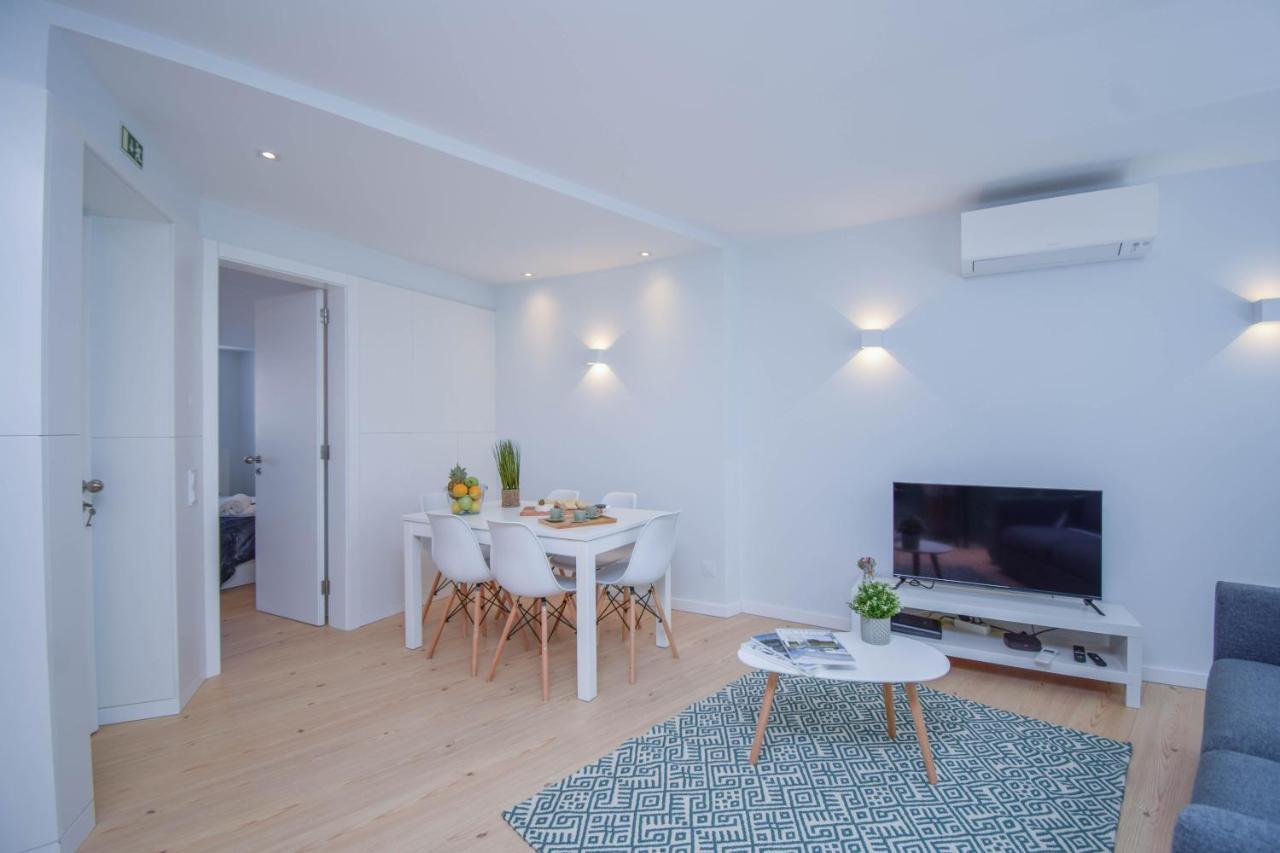 Central & Stylish 2 Bedroom Apartment W/ Balcony Κασκαΐς Εξωτερικό φωτογραφία
